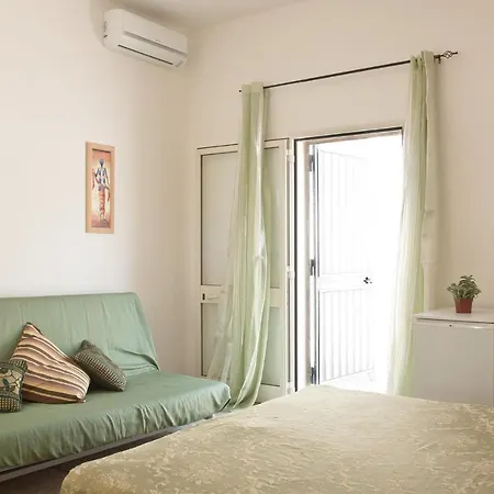 Lecce Beach M700